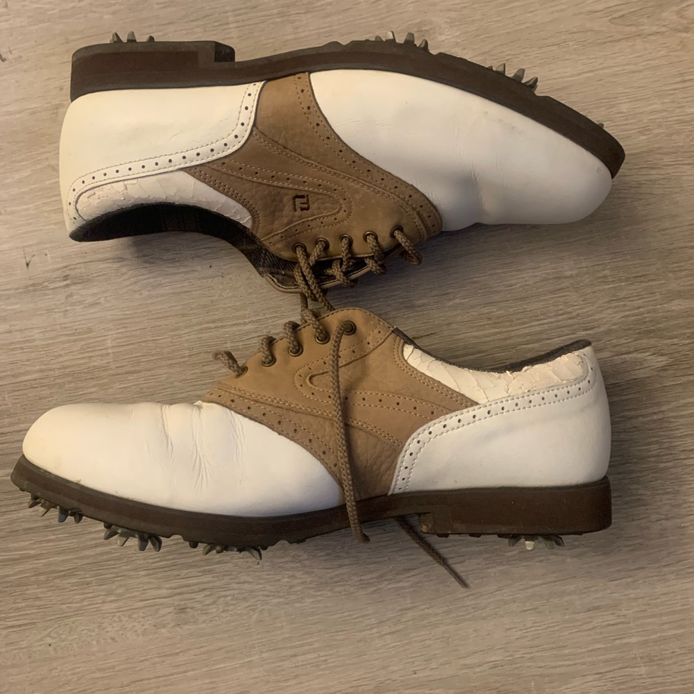 FootJoy Softjoys Men's White Tan Lace Up Soft Spikes Golf Shoes 98308 Size 10 M